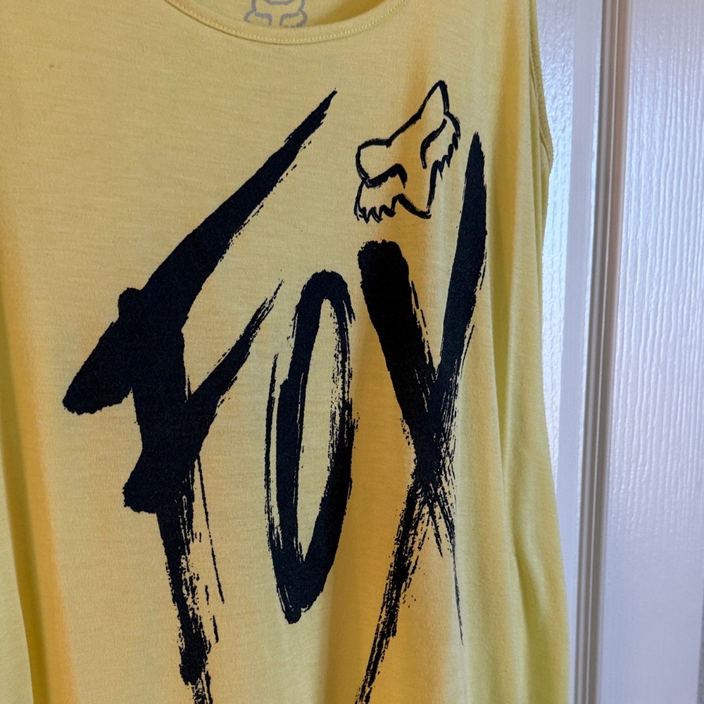 Fox Yellow Graphic Scoop Neck Tank Top - Picture 2 of 7